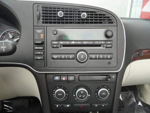 Used 2008 Saab 9-3 2.0T w/ Cold Weather Package image 13
