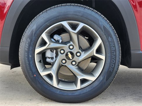 New 2025 Chevrolet Trax LT w/ Driver Confidence Package image 7