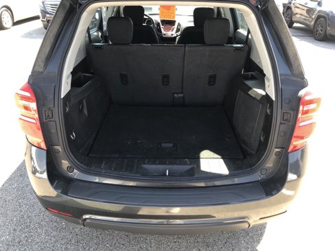 Used 2017 Chevrolet Equinox LS image 6