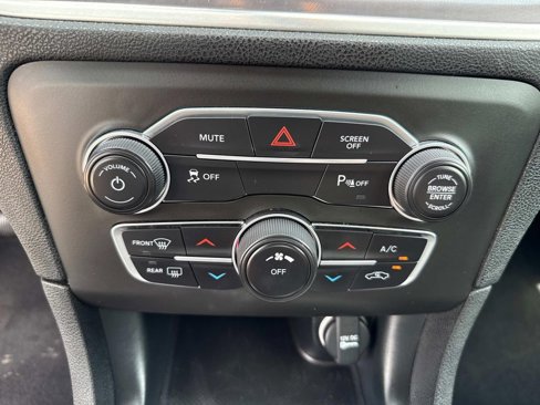 Used 2022 Dodge Charger SXT w/ Leather Interior Group image 24