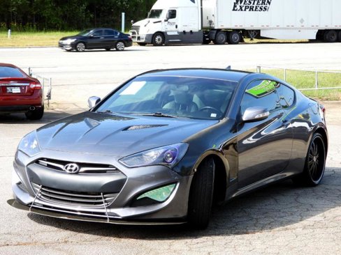 Used 2016 Hyundai Genesis 3.8 image 12