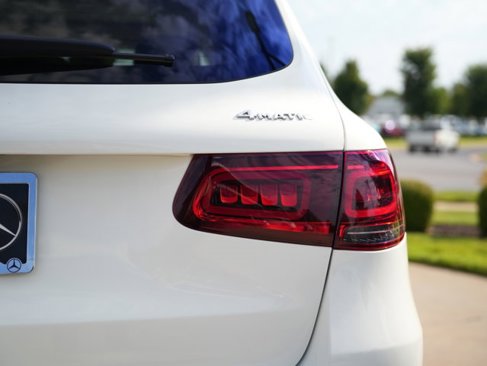 Certified 2022 Mercedes-Benz GLC 300 4MATIC w/ Premium Package Lite image 15