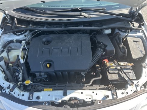 Used 2012 Toyota Corolla LE image 28