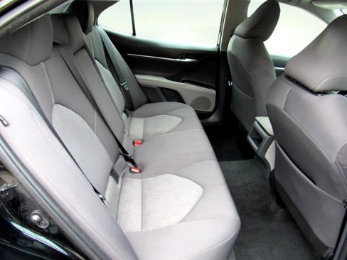Used 2023 Toyota Camry LE image 34