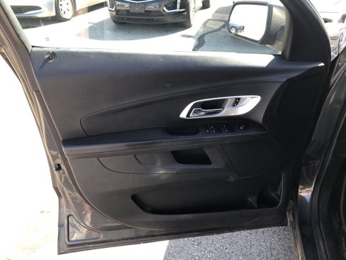 Used 2017 Chevrolet Equinox LS image 19