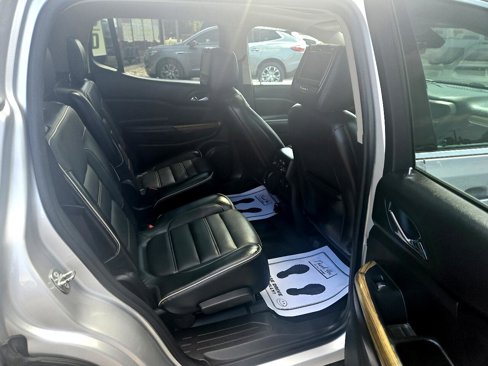 Used 2017 GMC Acadia Denali w/ Technology Package image 12