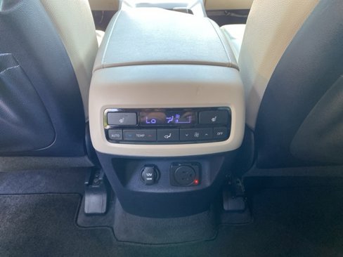 Used 2022 Hyundai Palisade SEL w/ 8P Bench Seat Package image 22