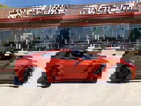 Used 2016 Chevrolet Corvette Z06 w/ 3LZ Preferred Equipment Group image 5