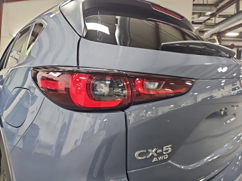 Used 2022 MAZDA CX-5 Carbon Edition image 37
