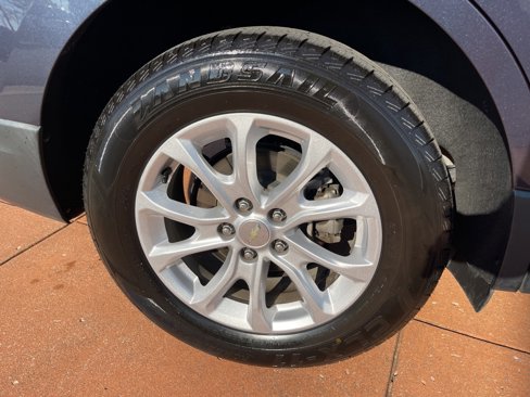 Used 2019 Chevrolet Equinox LS w/ LS Convenience Package image 16
