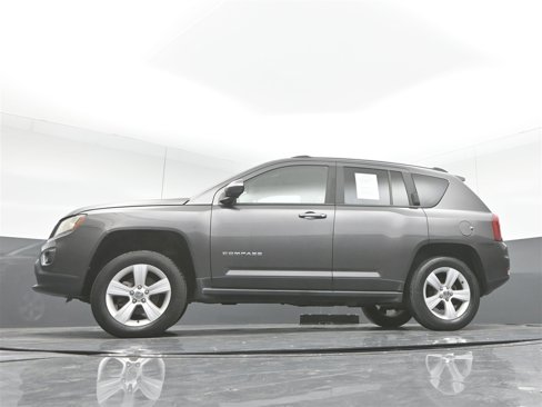 Used 2015 Jeep Compass 4WD image 35