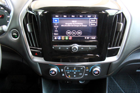 Used 2021 Chevrolet Traverse LS image 14