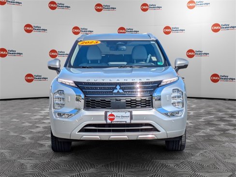 Used 2023 Mitsubishi Outlander SEL image 2