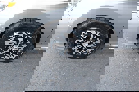 Used 2017 Honda Accord LX image 11