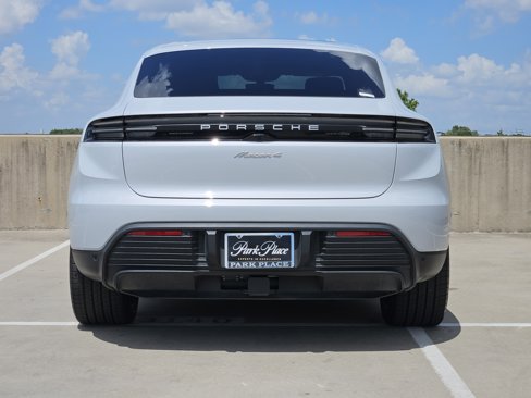 Certified 2024 Porsche Macan 4 Electric image 7