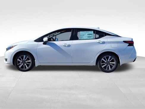 New 2025 Nissan Versa SV w/ Trunk Package image 3