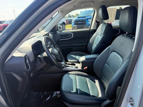 Used 2023 Ford Bronco Sport Outer Banks w/ Tech Package image 5