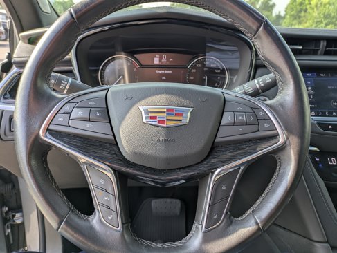 Used 2021 Cadillac XT5 Premium Luxury image 17