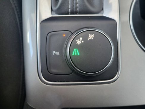 Used 2019 Chevrolet Blazer LT image 17
