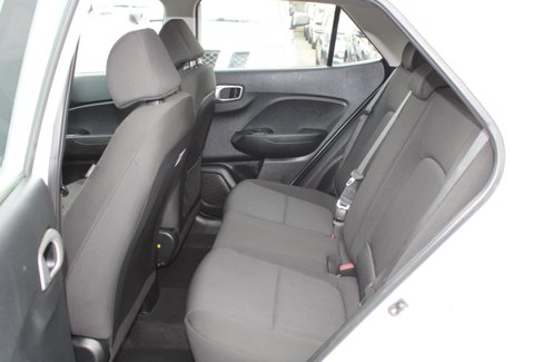 Used 2021 Hyundai Venue SE image 10