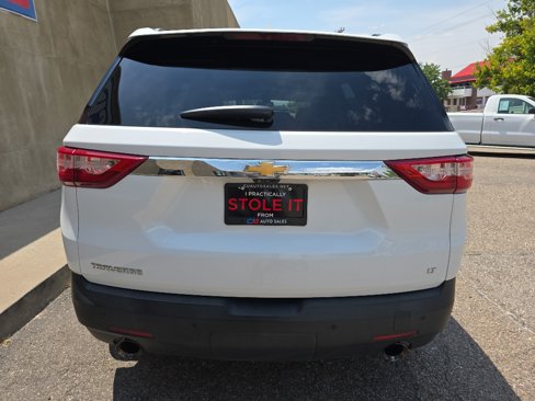 Used 2021 Chevrolet Traverse LT w/ LT Premium Package image 9