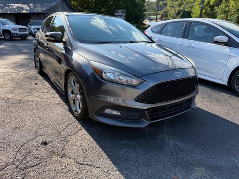 Used 2016 Ford Focus ST image 12
