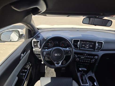 Used 2018 Kia Sportage EX w/ EX Sport Appearance Package image 2