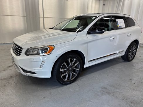 Used 2017 Volvo XC60 T6 Dynamic w/ Climate Package image 1