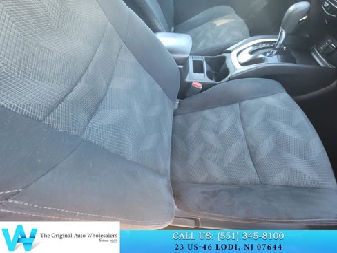 Used 2015 Nissan Rogue SV image 13