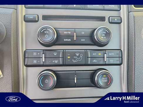 Used 2010 Ford Taurus SEL image 28