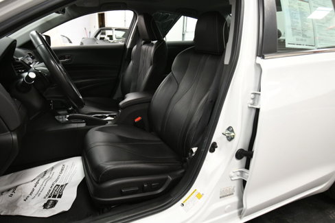 Used 2020 Acura ILX w/ Premium Package image 10
