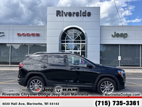 Used 2022 GMC Terrain SLT w/ LPO, Floor Liner Package image 27