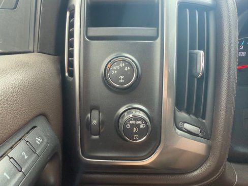 Used 2015 Chevrolet Silverado 1500 LTZ image 15