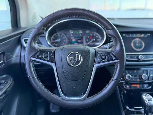 Used 2020 Buick Encore Preferred image 4