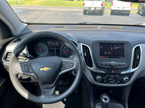 Used 2020 Chevrolet Equinox LS w/ LS Convenience Package image 16