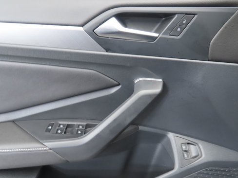 Certified 2024 Volkswagen Jetta SE image 24
