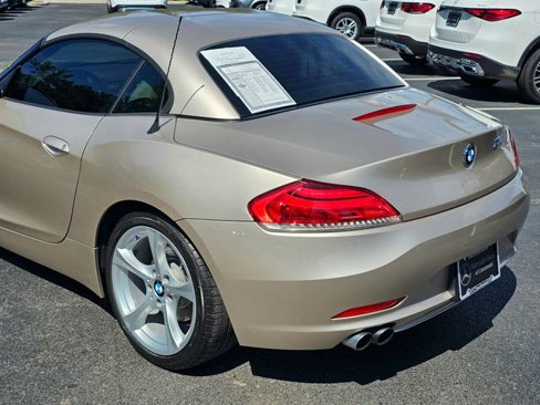Used 2012 BMW Z4 sDrive28i image 13