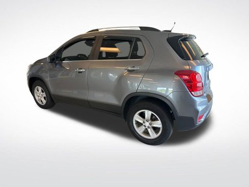 Used 2020 Chevrolet Trax LT w/ Driver Confidence Package image 3