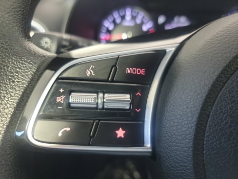Certified 2022 Kia Forte LXS w/ LXS Technology Package image 27