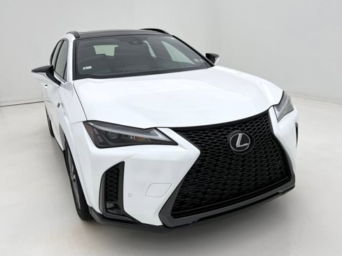 Used 2023 Lexus UX 250h F Sport image 3