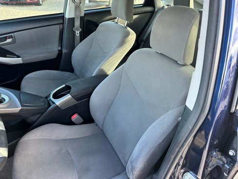 Used 2015 Toyota Prius Three image 37