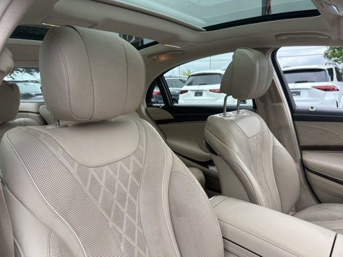 Used 2018 Mercedes-Benz S 560 Sedan image 31