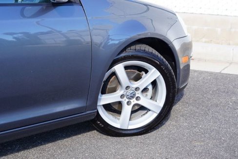 Used 2009 Volkswagen Jetta S image 8
