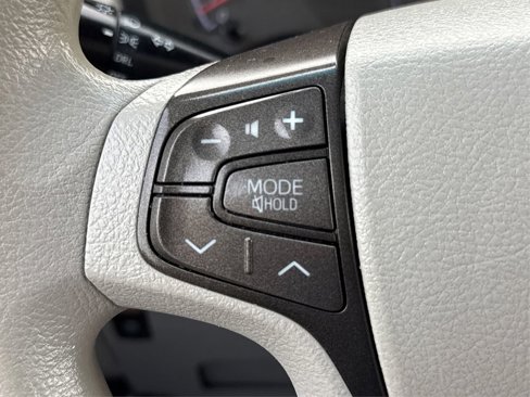 Used 2012 Toyota Sienna LE image 33
