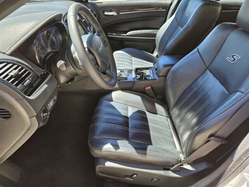 Used 2022 Chrysler 300 S image 12