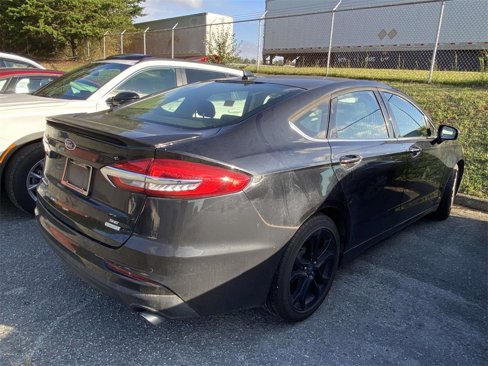 Used 2020 Ford Fusion SE w/ Equipment Group 151A image 4
