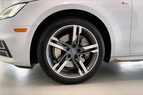 Used 2017 Audi A4 2.0T Premium Plus w/ Premium Plus Package image 8