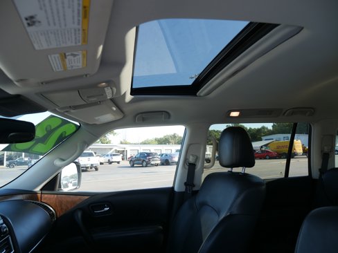 Used 2023 Nissan Armada SL w/ Captain's Chairs Package image 31