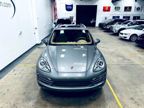 Used 2013 Porsche Cayenne image 2