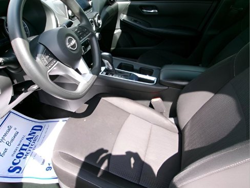 Used 2024 Nissan Sentra SV image 13